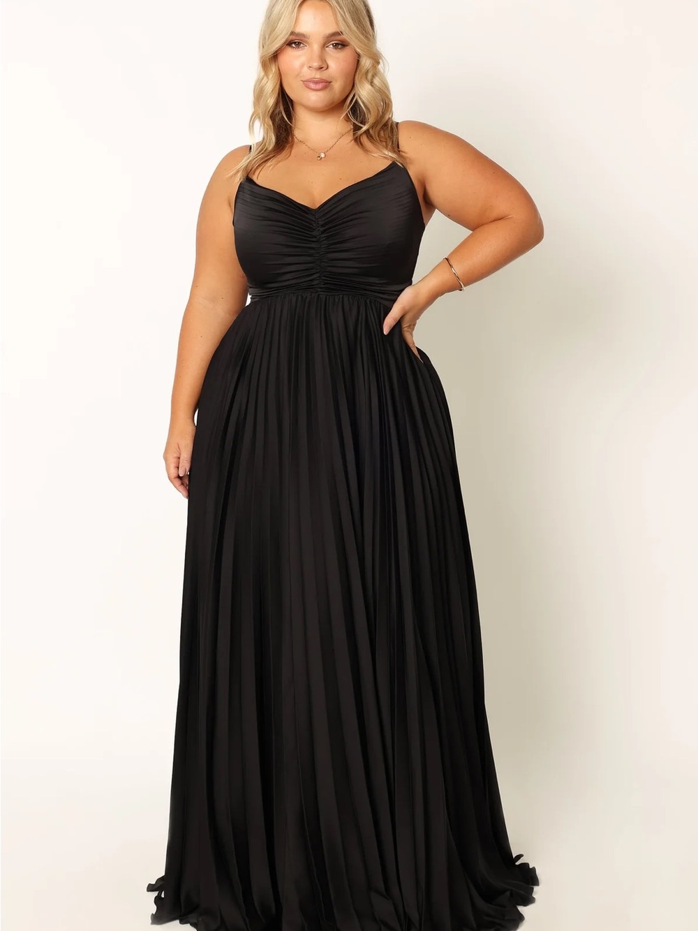 Women’s Petal & Pup Black Pleated Maxi Dress with Spaghetti Straps | SIZE 18